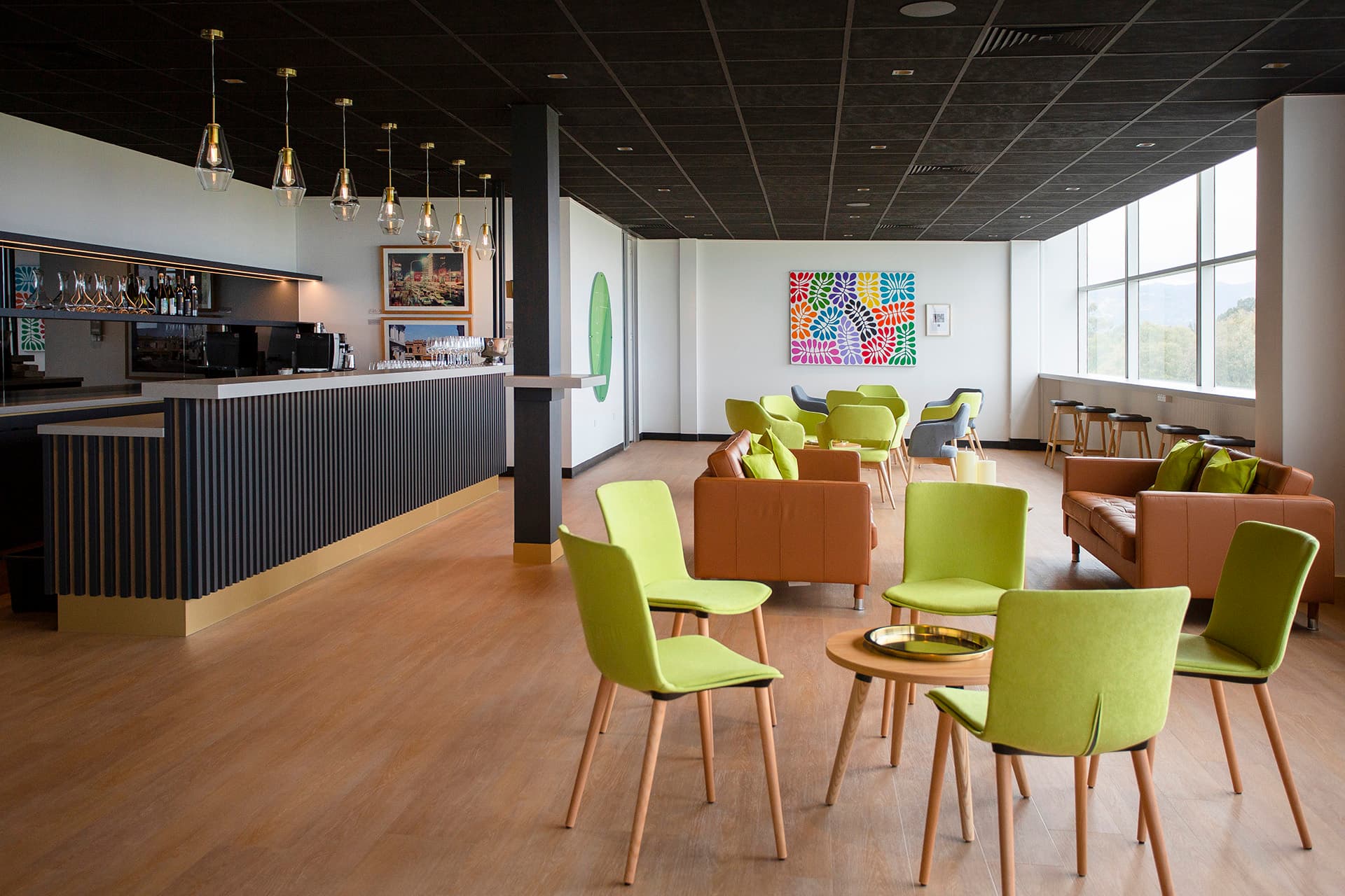 Master Builders Members Lounge - Forty 7 South